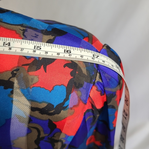 1980's Abstract Stripe turtleneck Blouse - Picture 9 of 16